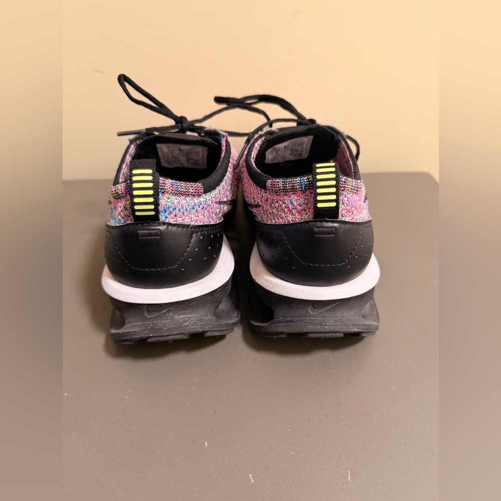 Women’s Nike Air Max FlyKnit Racer Athletic Running Shoes - Picture 4 of 7
